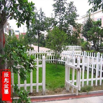 PVC白色花園草坪護欄圍欄 PVC白色花園草坪護欄圍欄